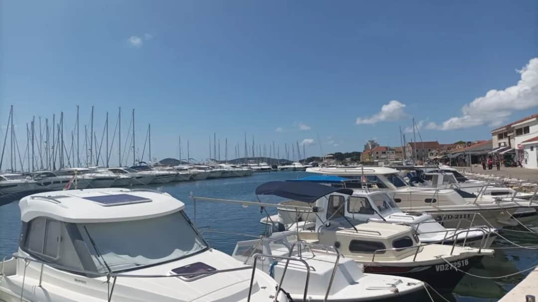 Najlepsze atrakcje w Vodicach, które musisz zobaczyć na wakacjach